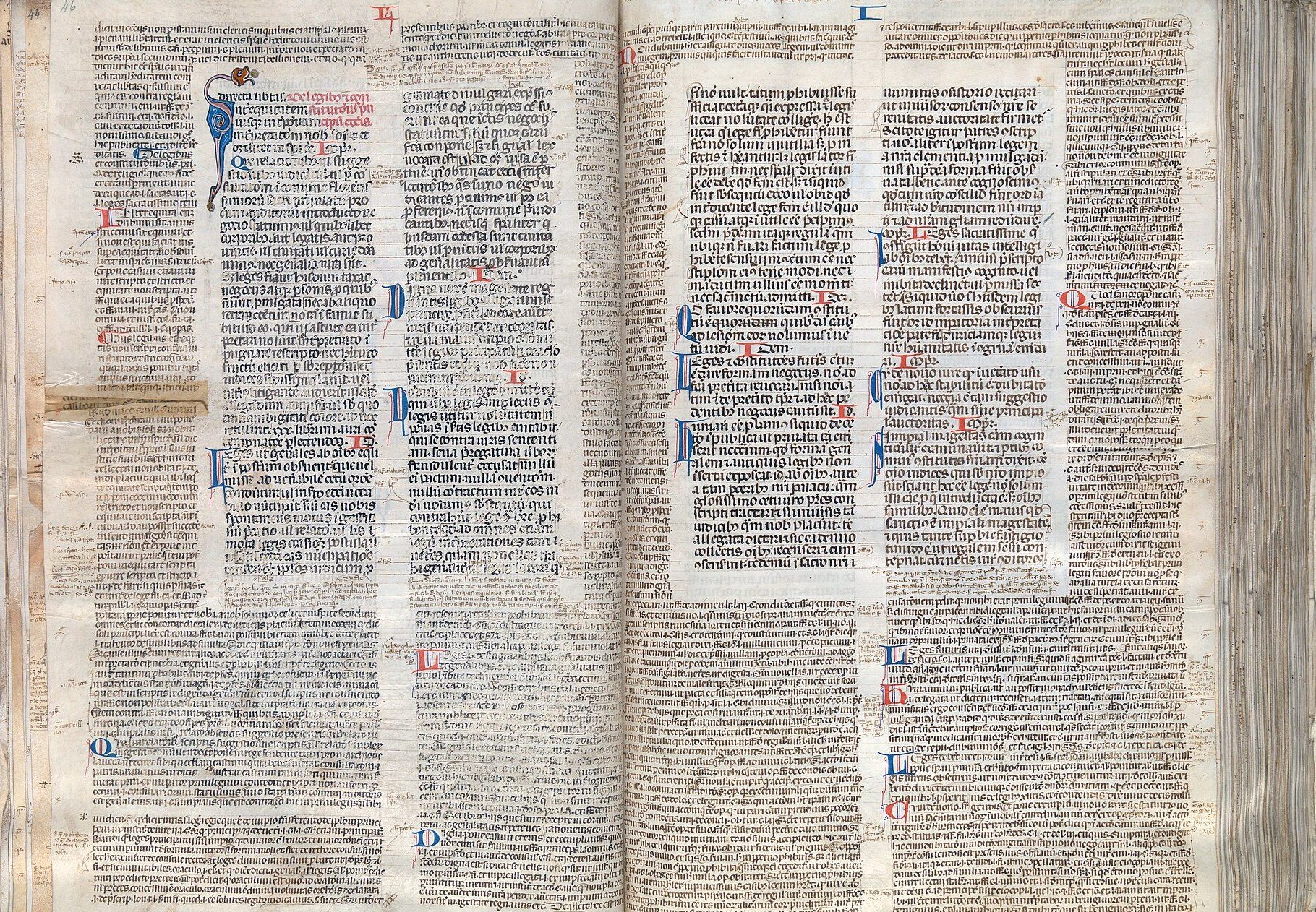 1920px-Ghent,_Ghent_University_Library_MS_Bibliotheek_Letteren_en_Wijsbegeerte-Handschriften_0021_fol._24v-25r_Code_of_Justinian